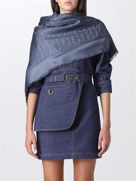 sciarpa fendi grigia|15 Best Fall Scarves for Women 2021 .